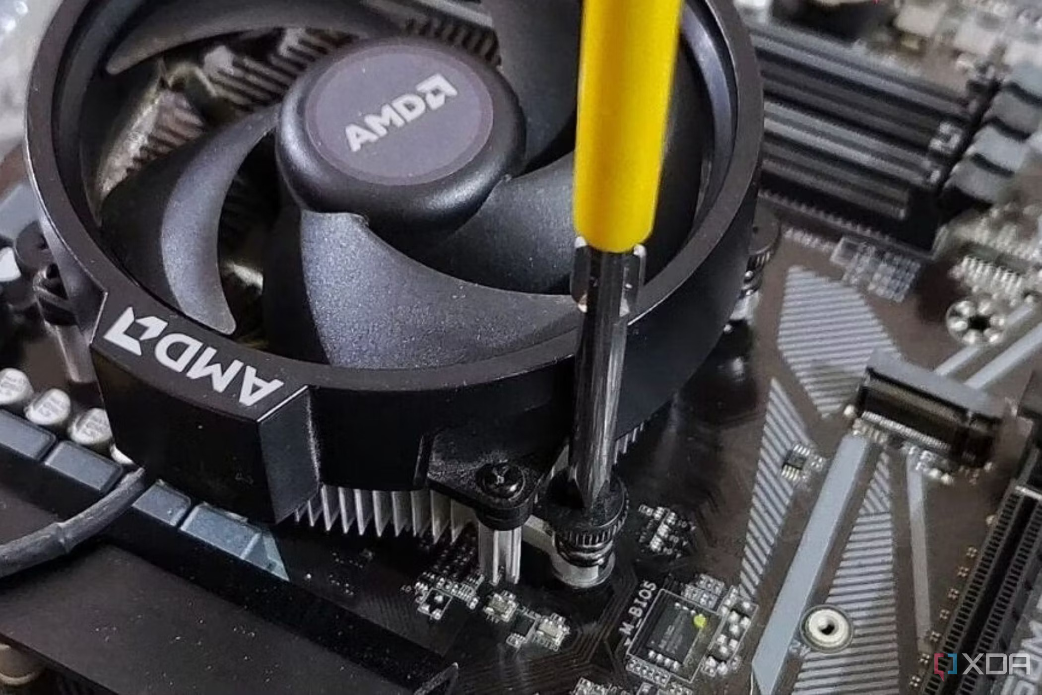 how to screw in stock cooler